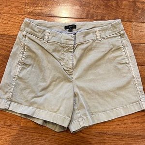Jcrew green khaki shorts size 6